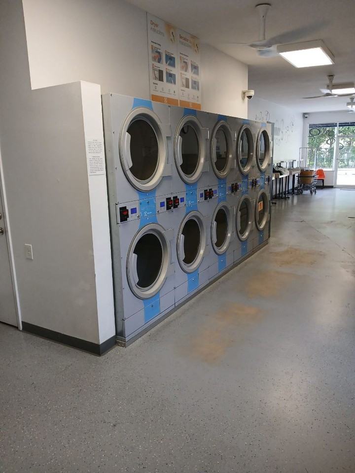 Parque Apartments LLC (3160) - Photo 4 of 7