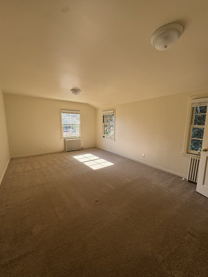 407 Washington Boulevard #B - Photo 6 of 17