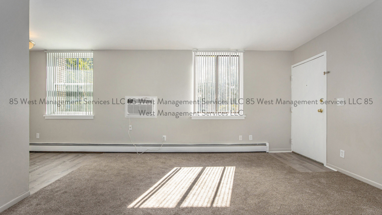 120 Leonard Street Northeast - Photo 4 of 15