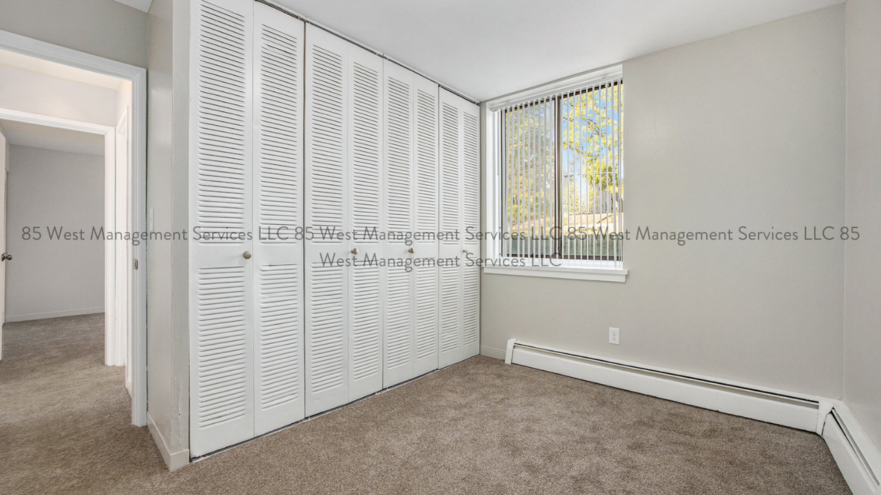 120 Leonard Street Northeast - Photo 5 of 15