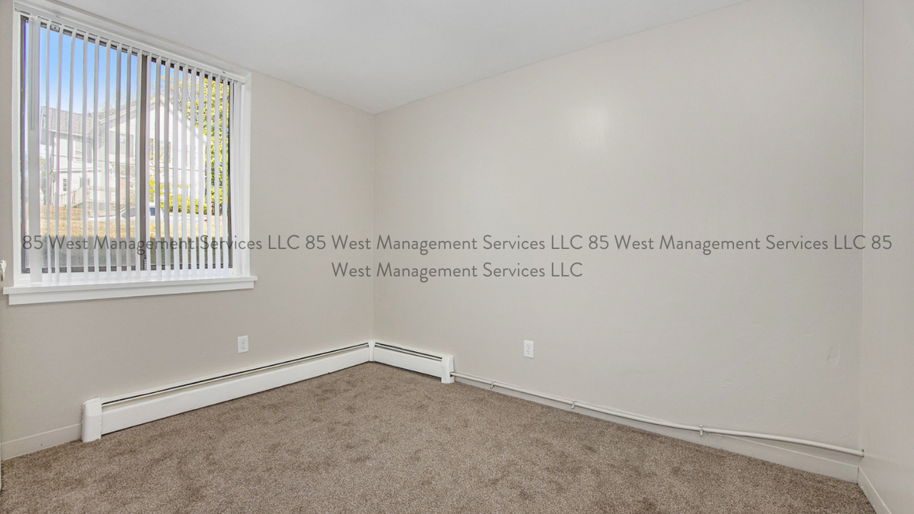 120 Leonard Street Northeast - Photo 7 of 15