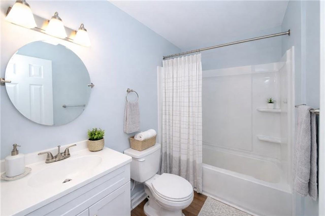 1849 Doscher Ave - Photo 3 of 7