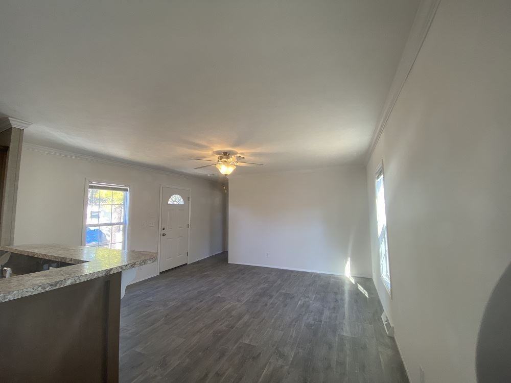 4 Autumn Ct - Photo 3 of 25