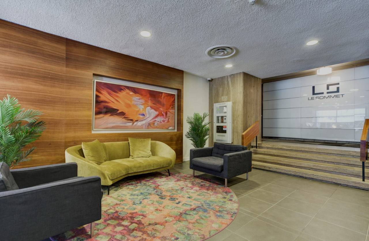 3475 De La Montagne - Photo 7 of 8