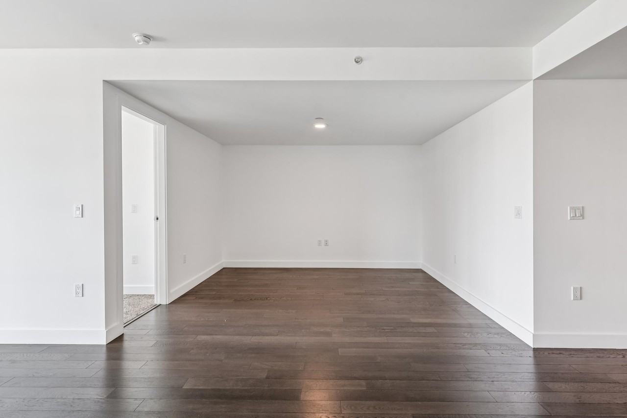 718 Long Bridge Street #319 - Photo 7 of 38