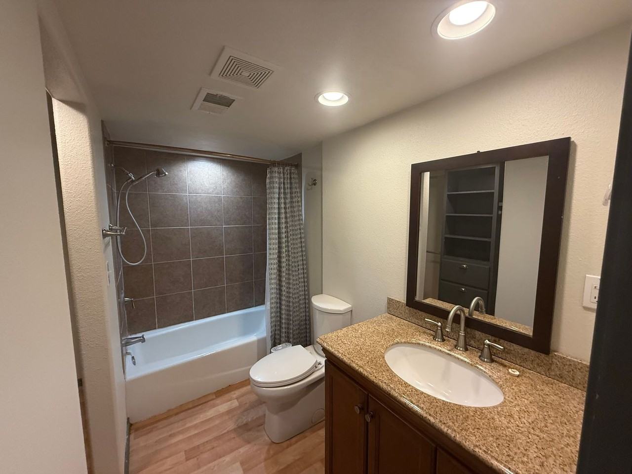 2618 22 - Photo 5 of 18