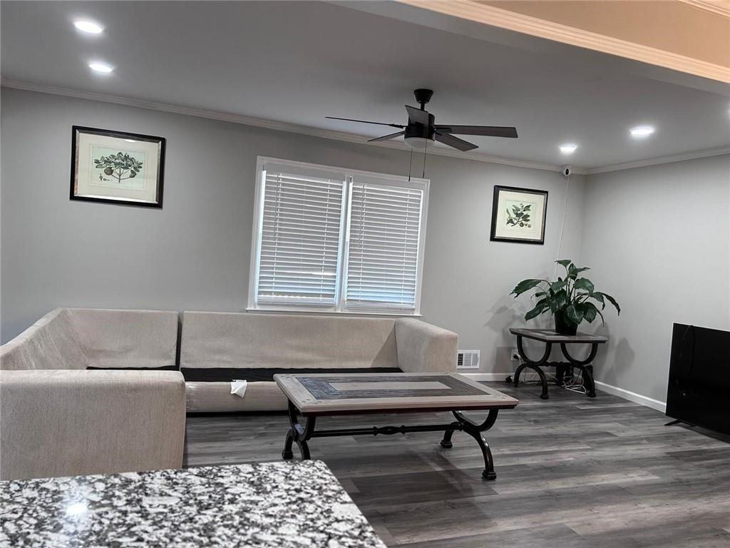 356 Norhill Ct - Photo 6 of 8