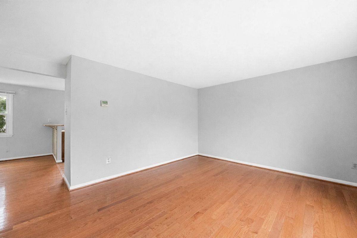 9071 Loreleigh Way - Photo 3 of 19