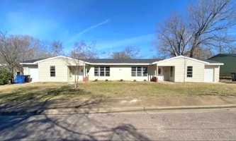 featured image of 165 Eisenhower Blvd ##A