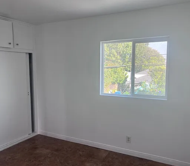 10026 S Grevillea Ave ##1/2 - Photo 2 of 5