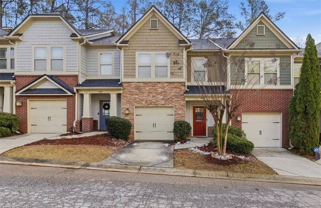 1076 N Village Dr - Photo 3 of 30