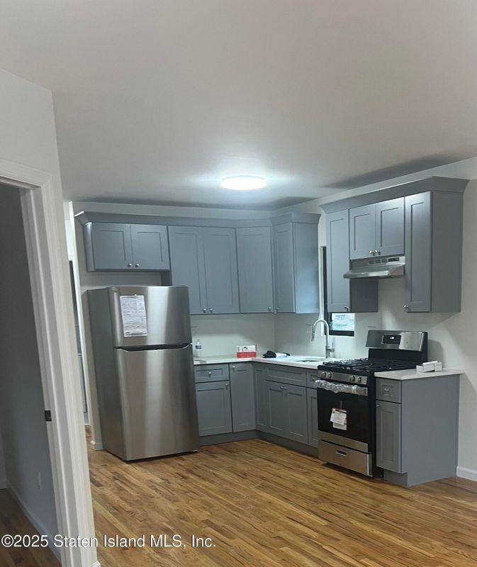 46 Laurel Ave ##2 - Photo 2 of 8