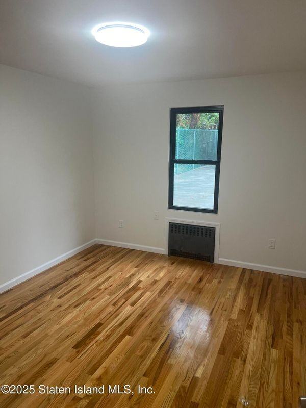 46 Laurel Ave ##2 - Photo 4 of 8