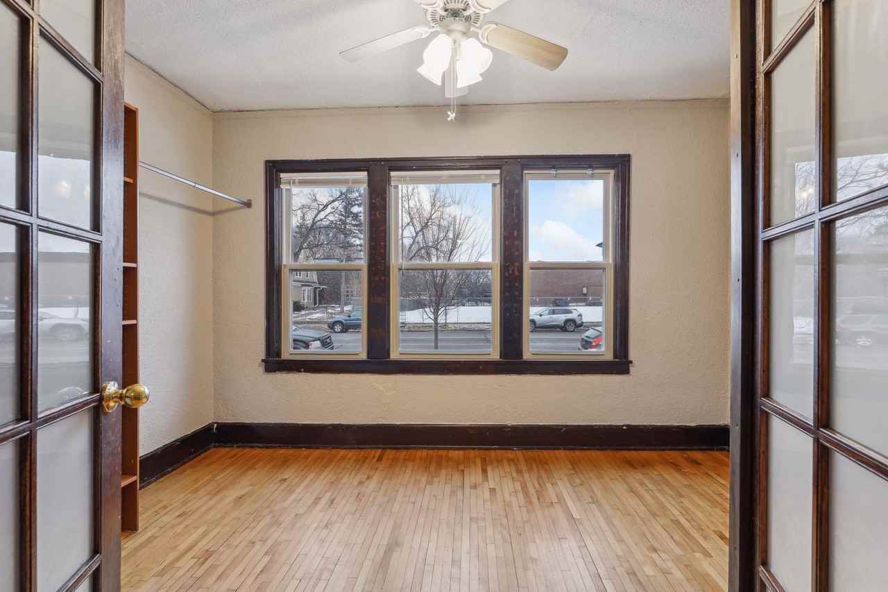 1712 Grand Ave - Photo 5 of 25