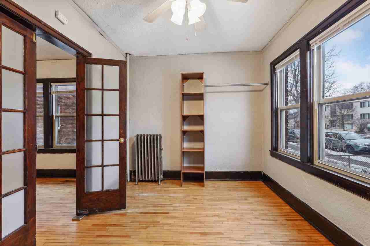 1712 Grand Ave - Photo 6 of 25