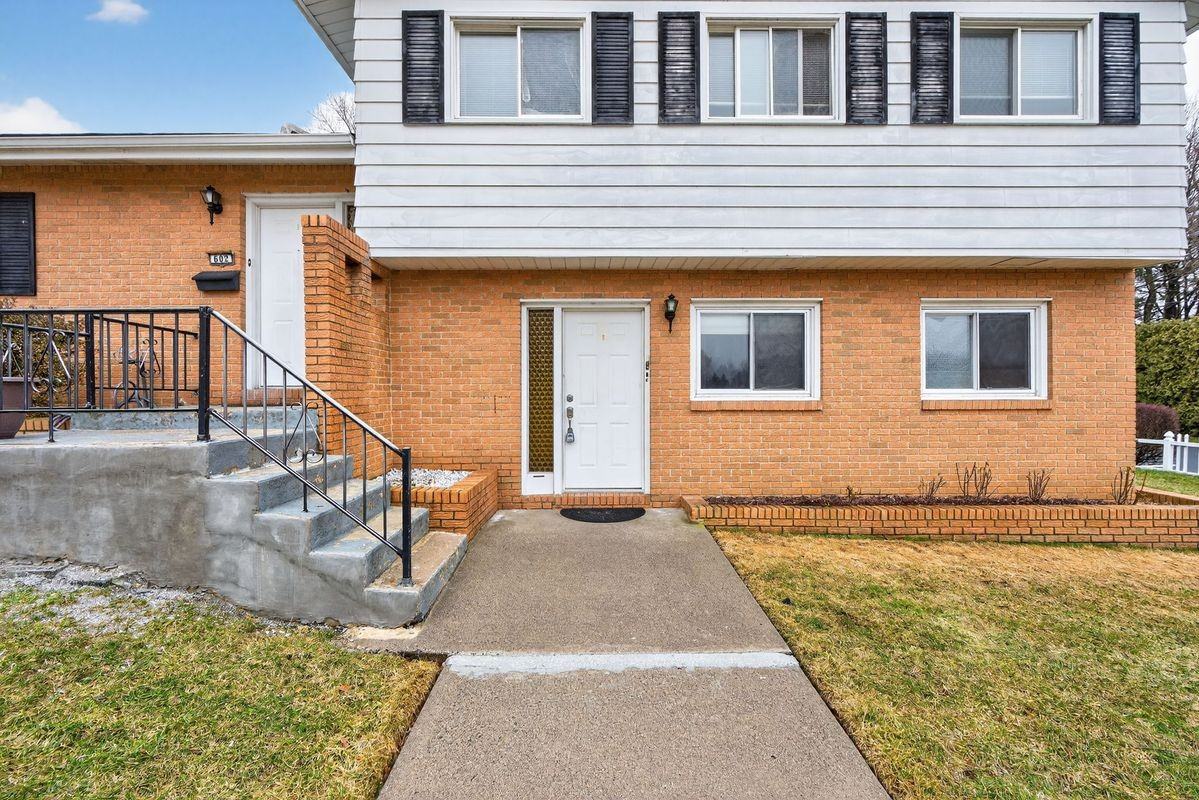 602 E Lexington St - Photo 2 of 25