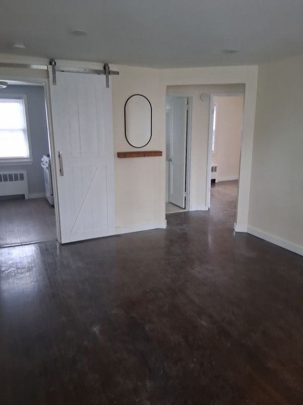 1537A Saint George Ave - Photo 2 of 7