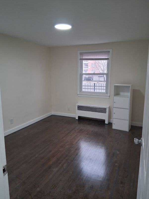 1537A Saint George Ave - Photo 3 of 7