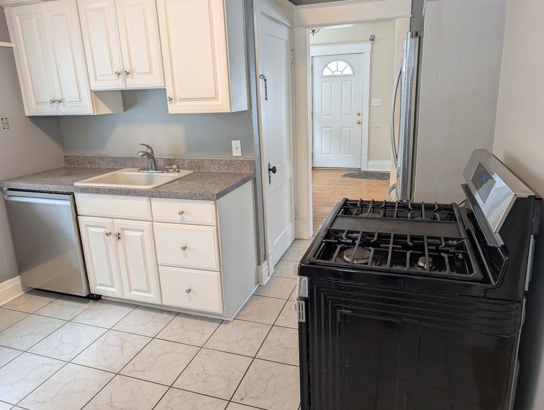 81 Church St - Photo 2 of 36