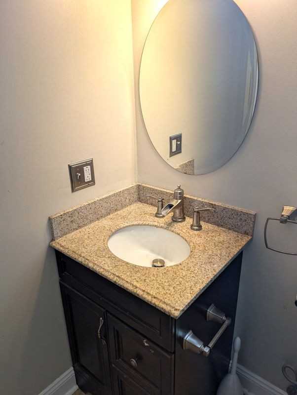 81 Church St - Photo 7 of 36