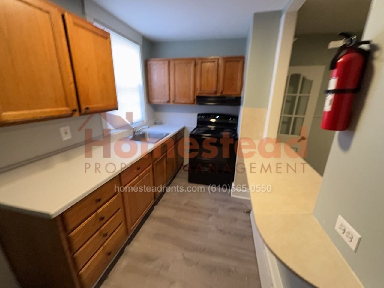 259 Heather Rd - Photo 7 of 17