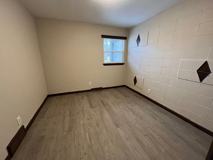 40Plex - Photo 1 of 1