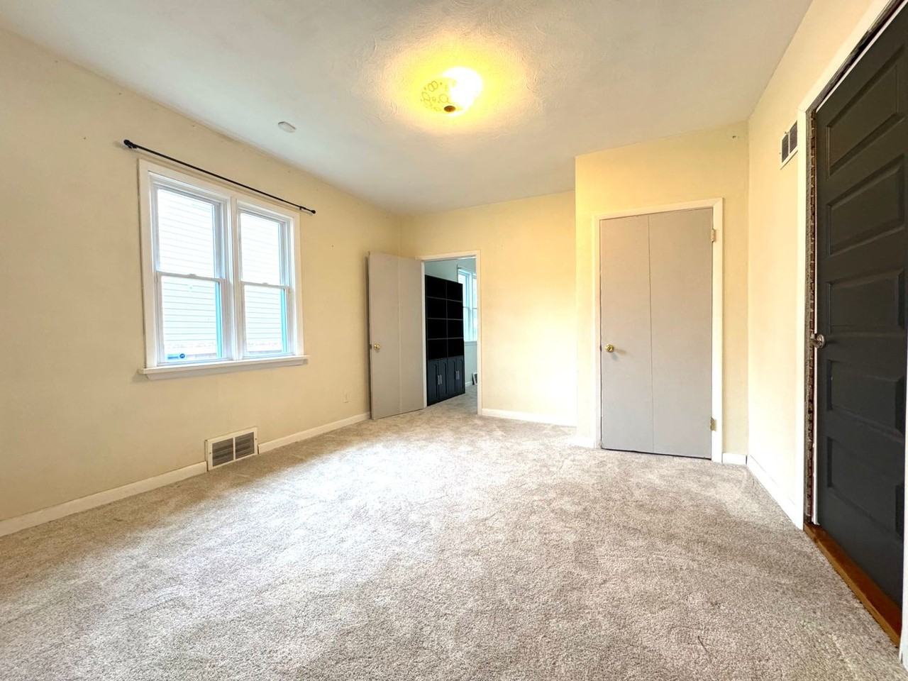 630 Bell Ave - Photo 7 of 20