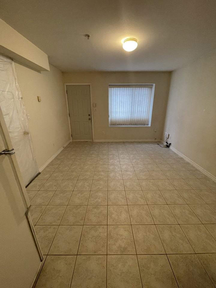 1875 East 36th Avenue - Photo 3 of 4