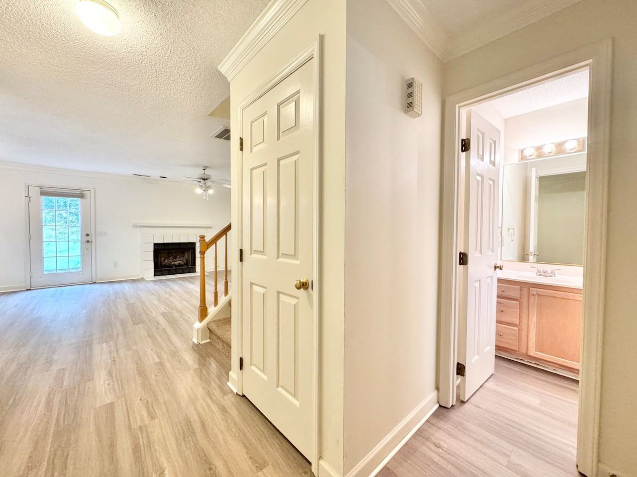 21 Cedar Knoll Dr - Photo 5 of 20