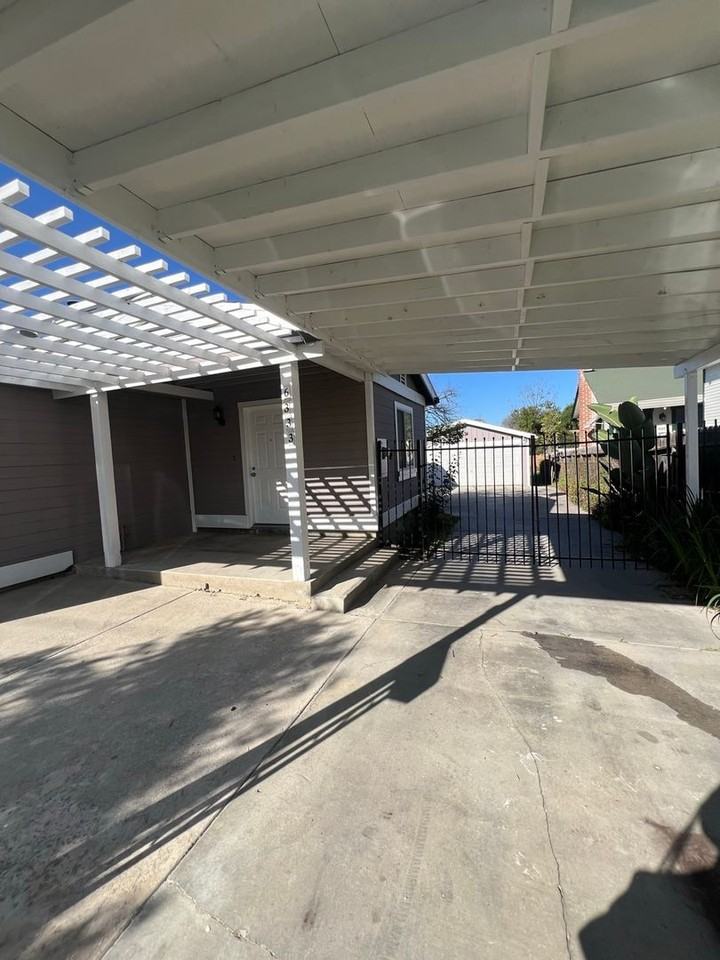 6333 Citrus Ave - Photo 6 of 44