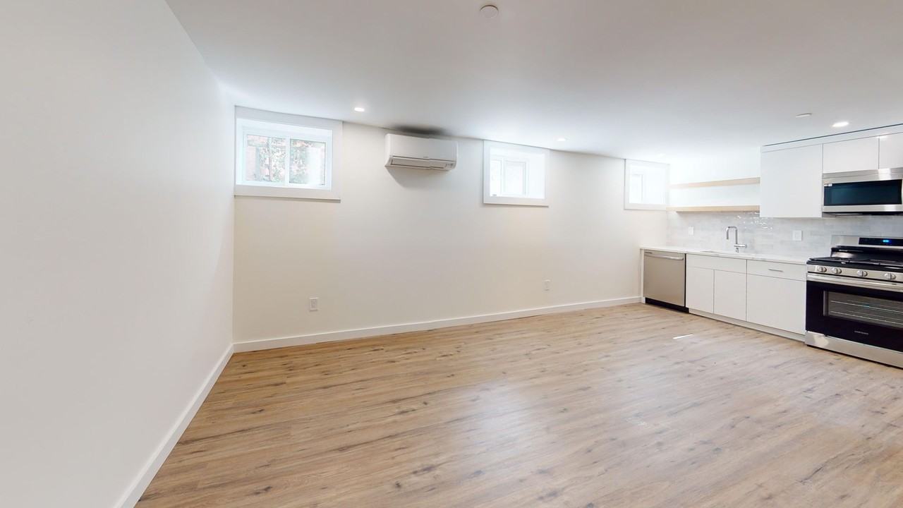 269 Humphrey St - Photo 5 of 28