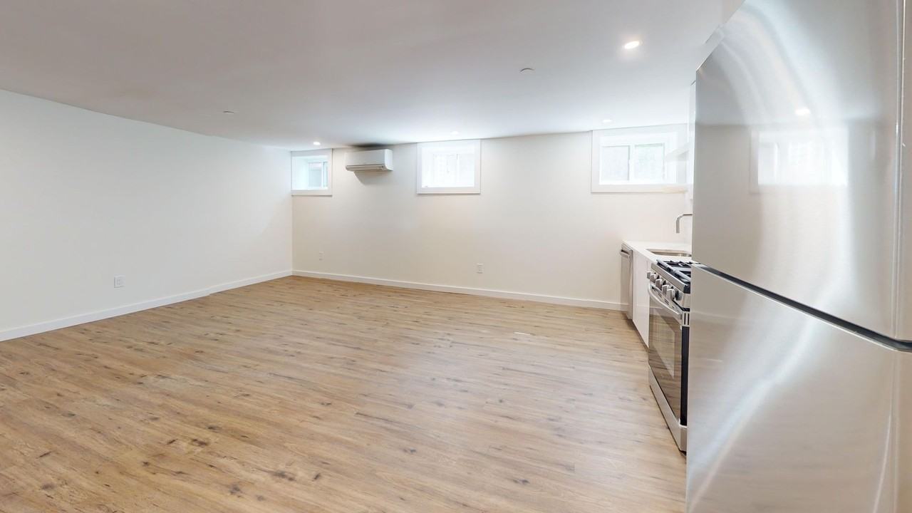 269 Humphrey St - Photo 6 of 28