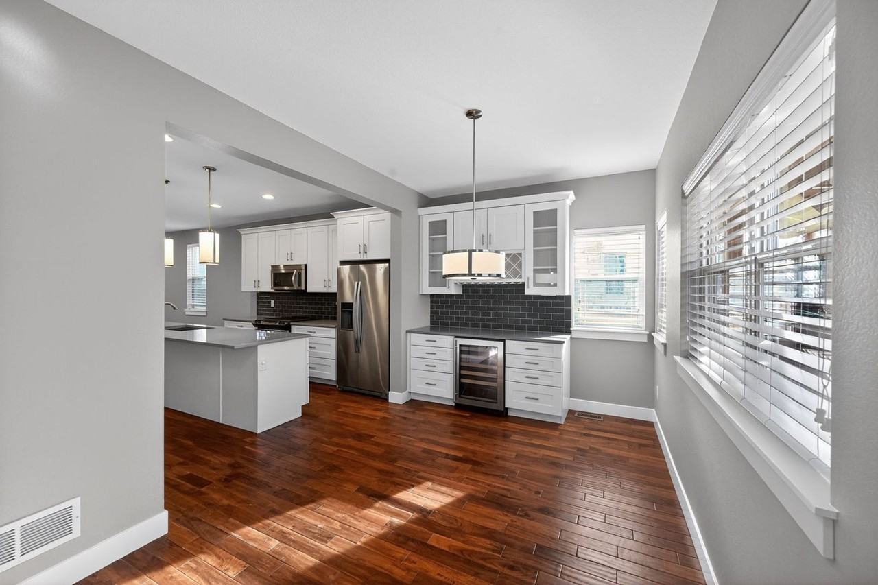 1750 W 40th Ave - Photo 3 of 32