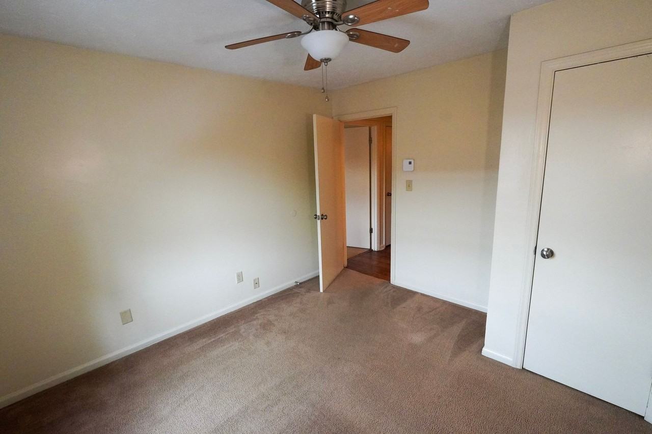 Green Mountain Apartments - Photo 3 of 6