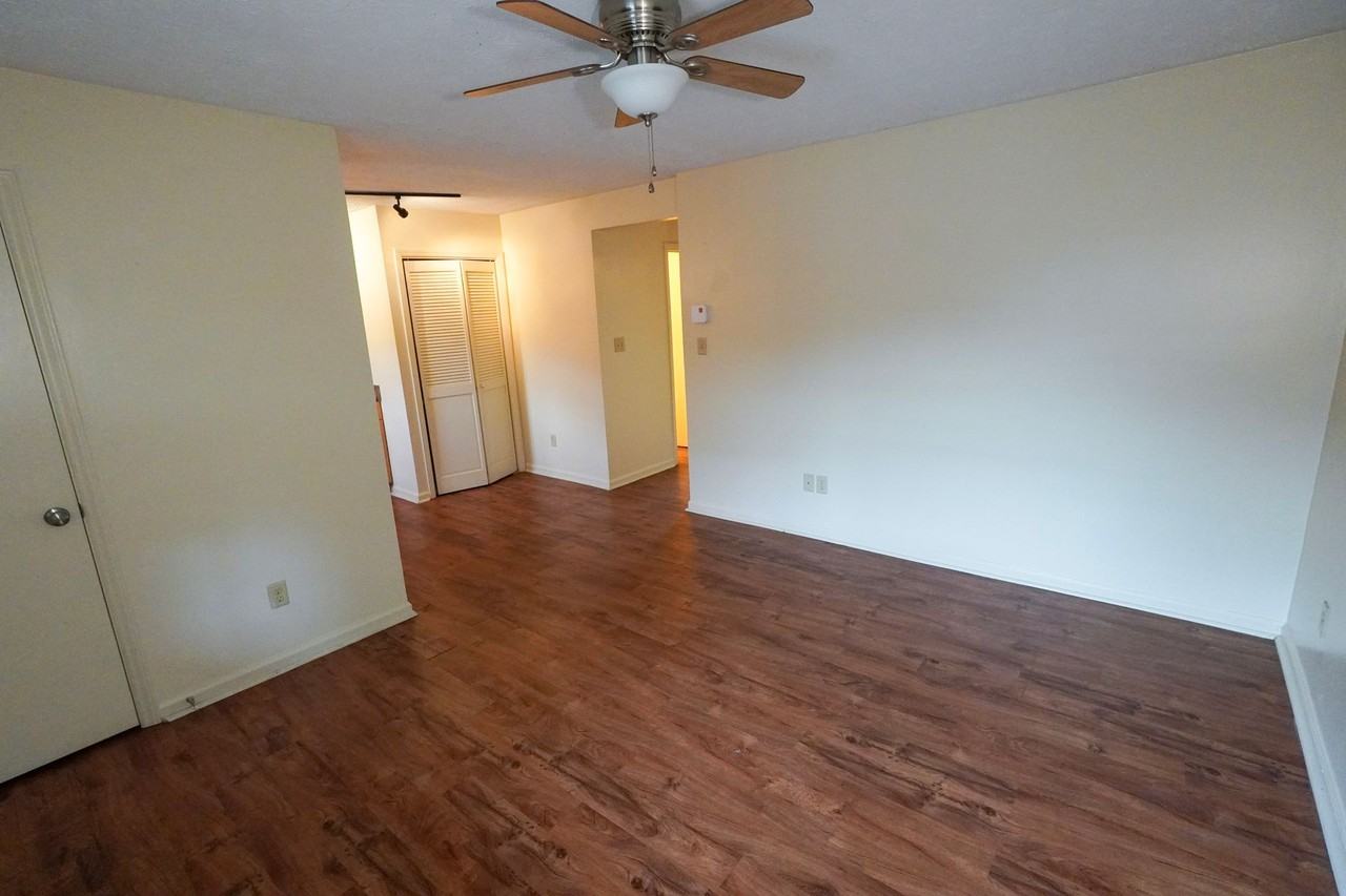 Green Mountain Apartments - Photo 6 of 6