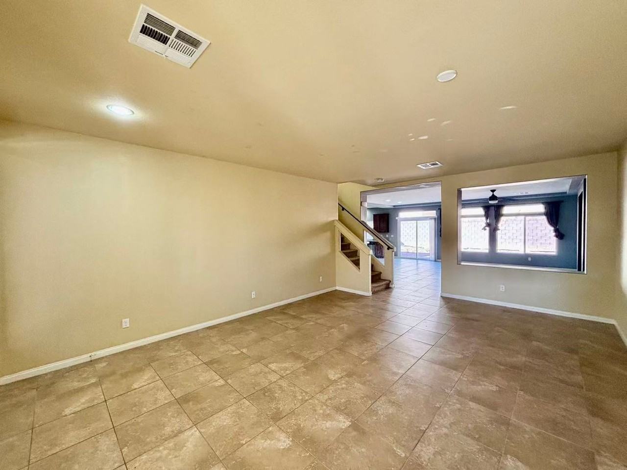 6330 Tomahawk Mill Ct - Photo 3 of 24