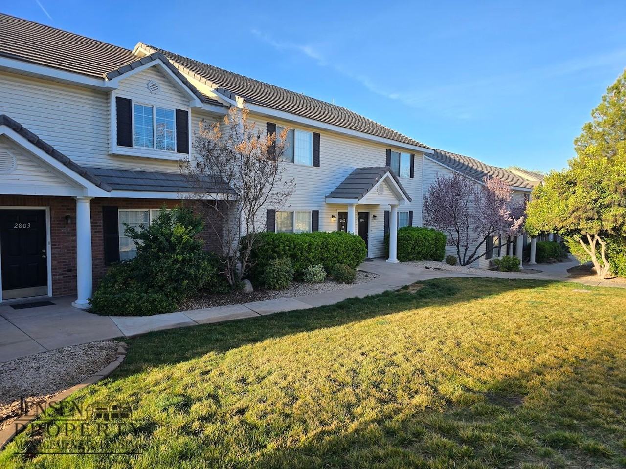 1735 W 540 N #2801 - Photo 2 of 24