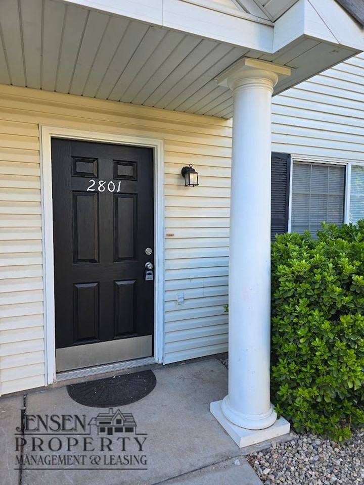 1735 W 540 N #2801 - Photo 4 of 24