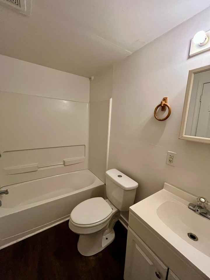 716 Elizabeth St - Photo 6 of 8