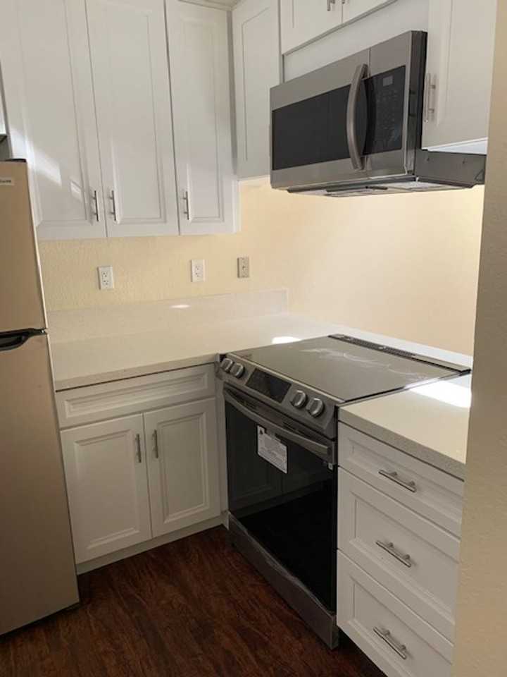 3850 47th St #203 - Photo 4 of 18