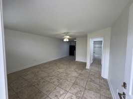 featured image of 305 N Hullen St
