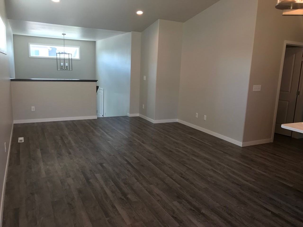 2625 2625 5th Ct W - DO NOT RENT - Photo 5 of 10