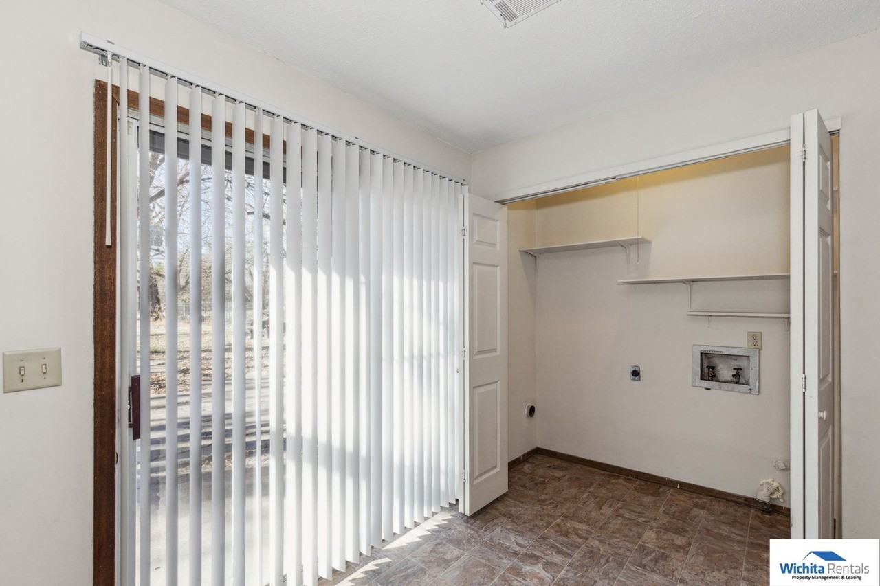 1713 N Arkansas Ave - Photo 6 of 12