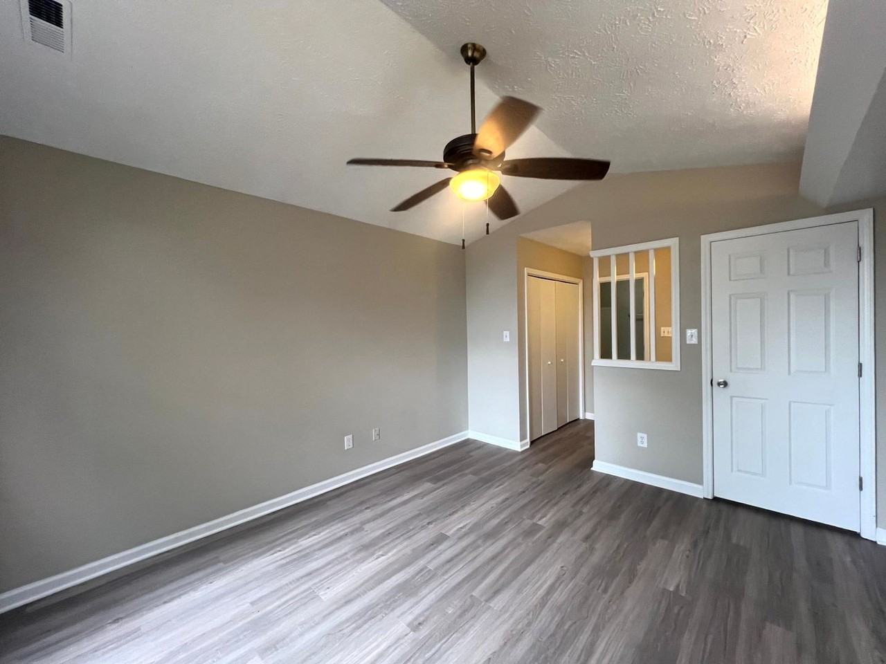 544 Auburndale Ln - Photo 6 of 16