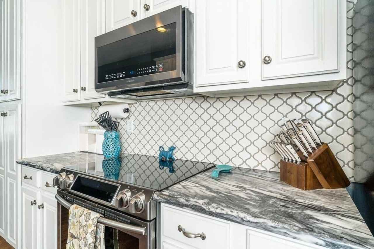 1410 Mountain Spring Ln - Photo 6 of 19