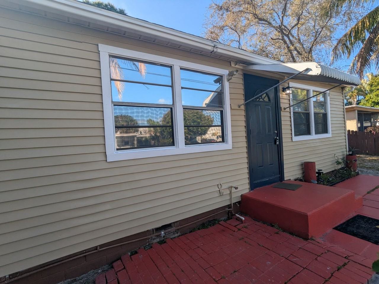 3611 Elizabeth St - Photo 2 of 19