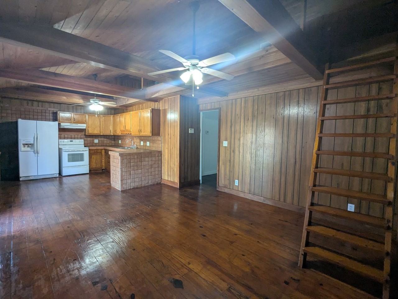 3611 Elizabeth St - Photo 6 of 19