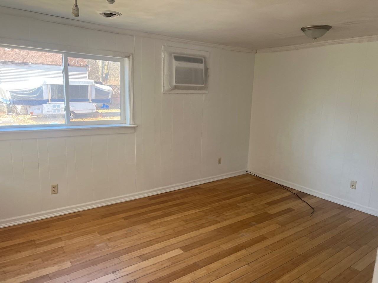 2430 E 36th Ave - Photo 5 of 12