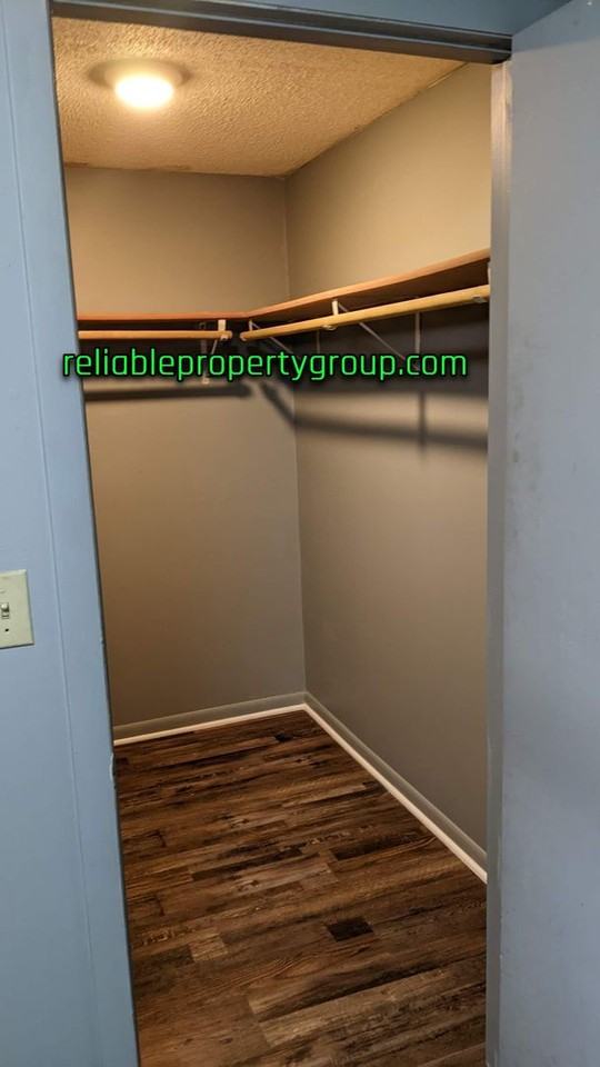 805 N Washington St #8 - Photo 6 of 8