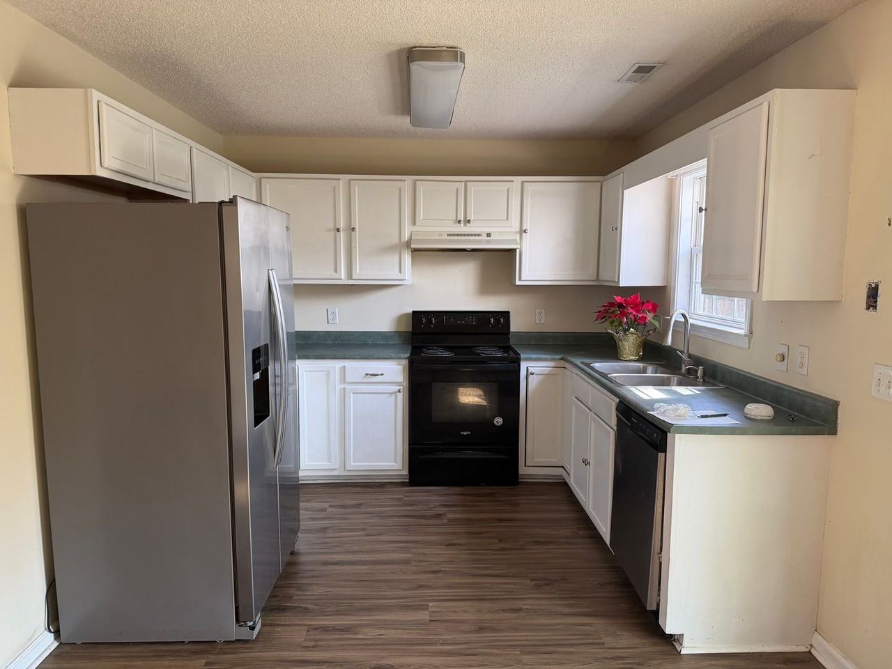 7390 Crystal Stone Ct - Photo 3 of 3